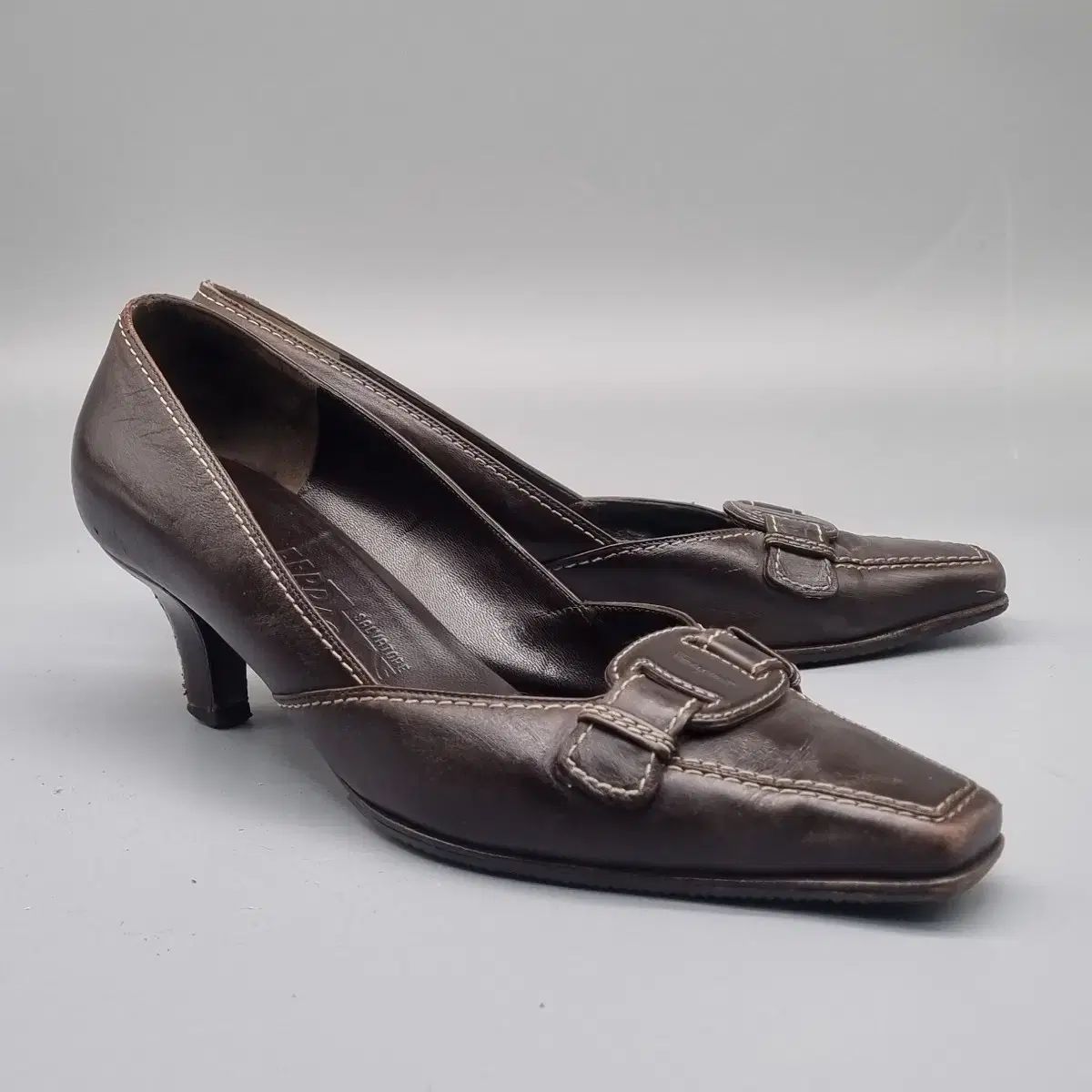 FERRAGAMO フェラガモ ヴァラ レディースシューズ 6 235 ヒール 7 