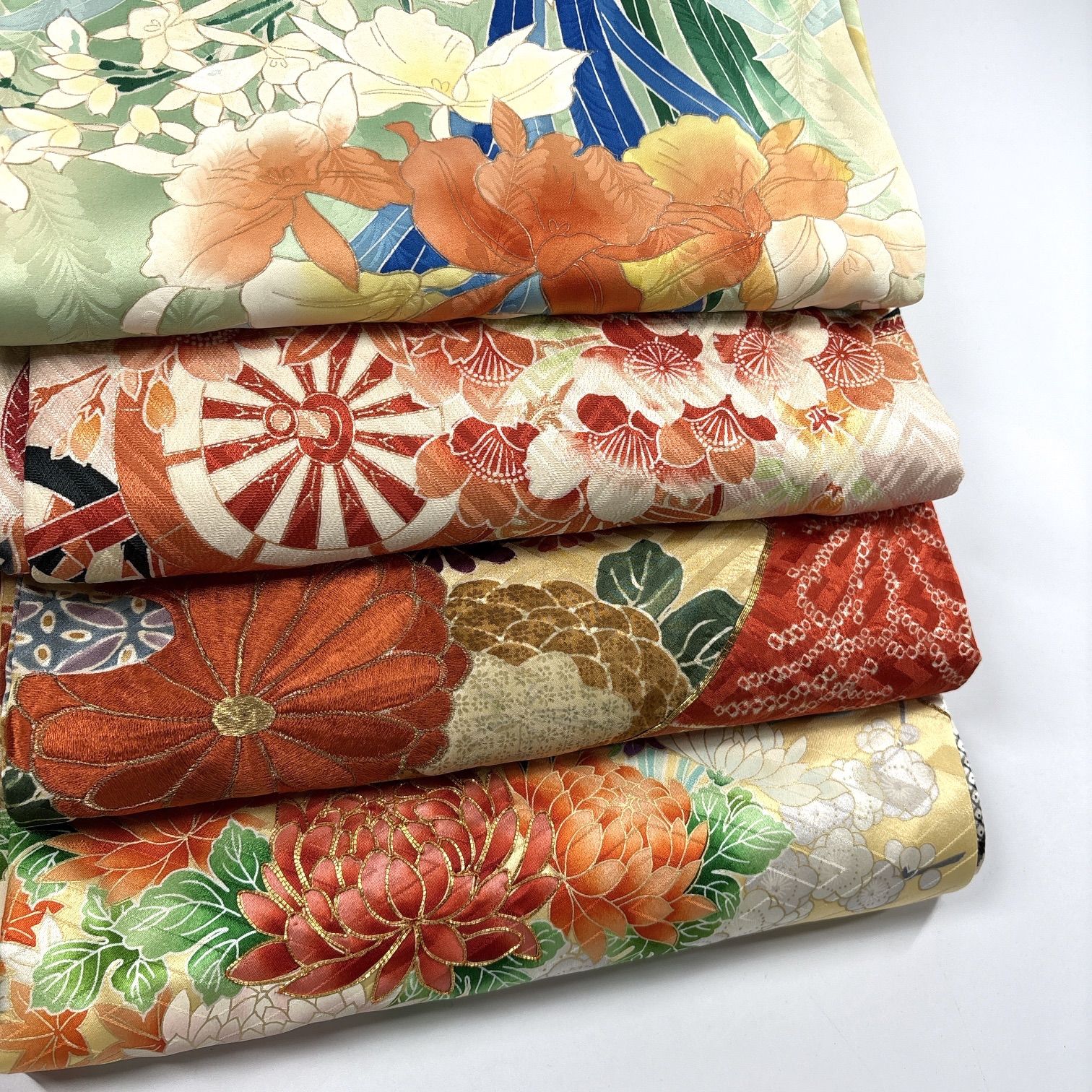 振袖 4枚 正絹 着物まとめ売り 同梱購入歓迎 リメイク用 着付け練習用