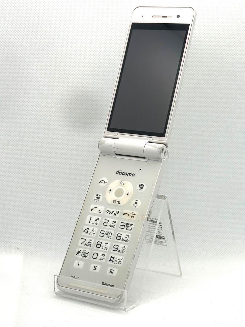 管理番号71docomo携帯 P-01H ホワイト - メルカリ