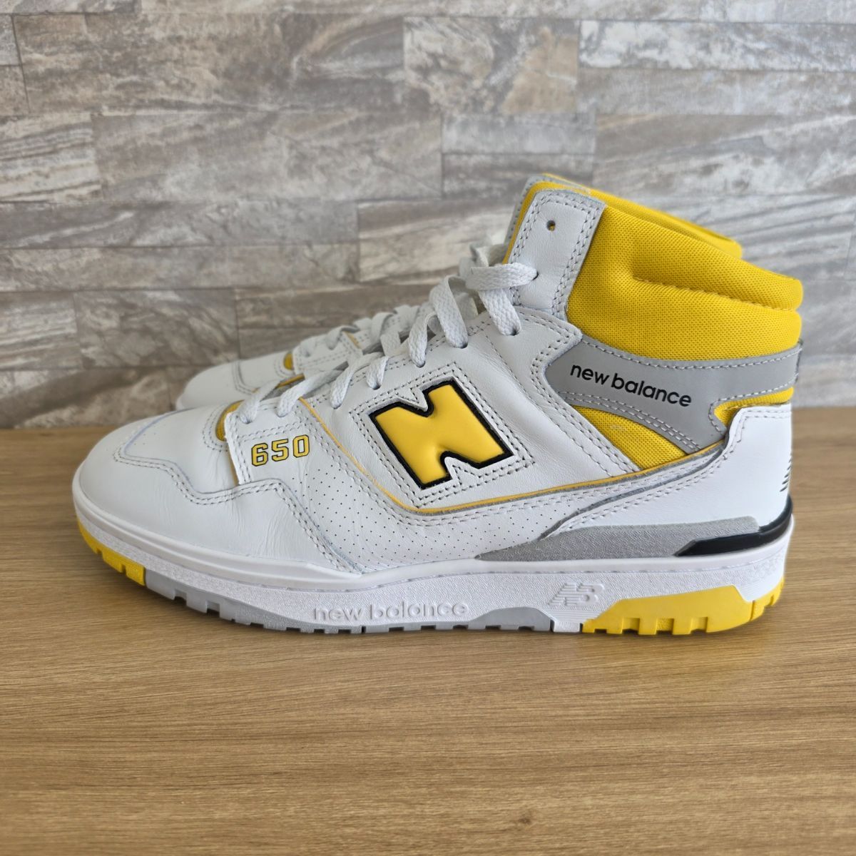 NEW BALANCE ニューバランス 650R White/Yellow バスケットボール 