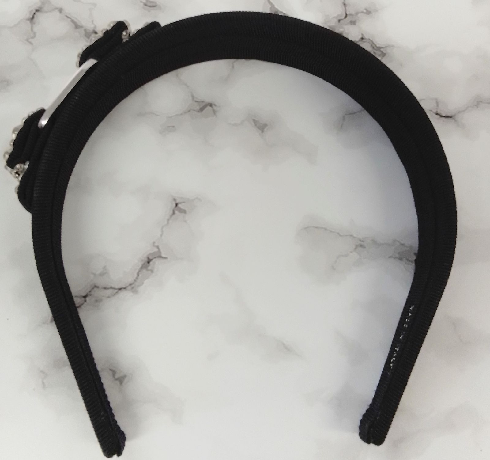 ANH02 サルヴァトーレフェラガモ 美品 ヴァラリボン カチューシャ 髪