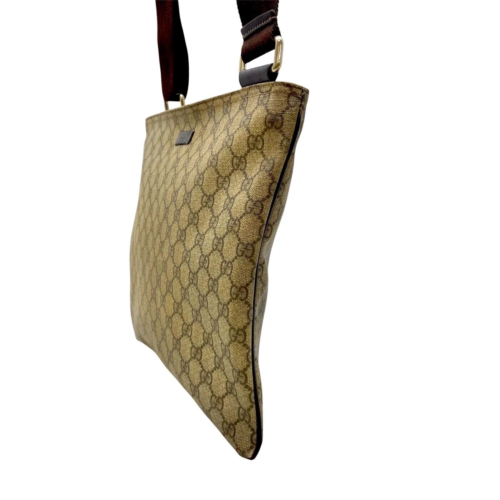 GUCCI ショルダーバッグ通勤通学