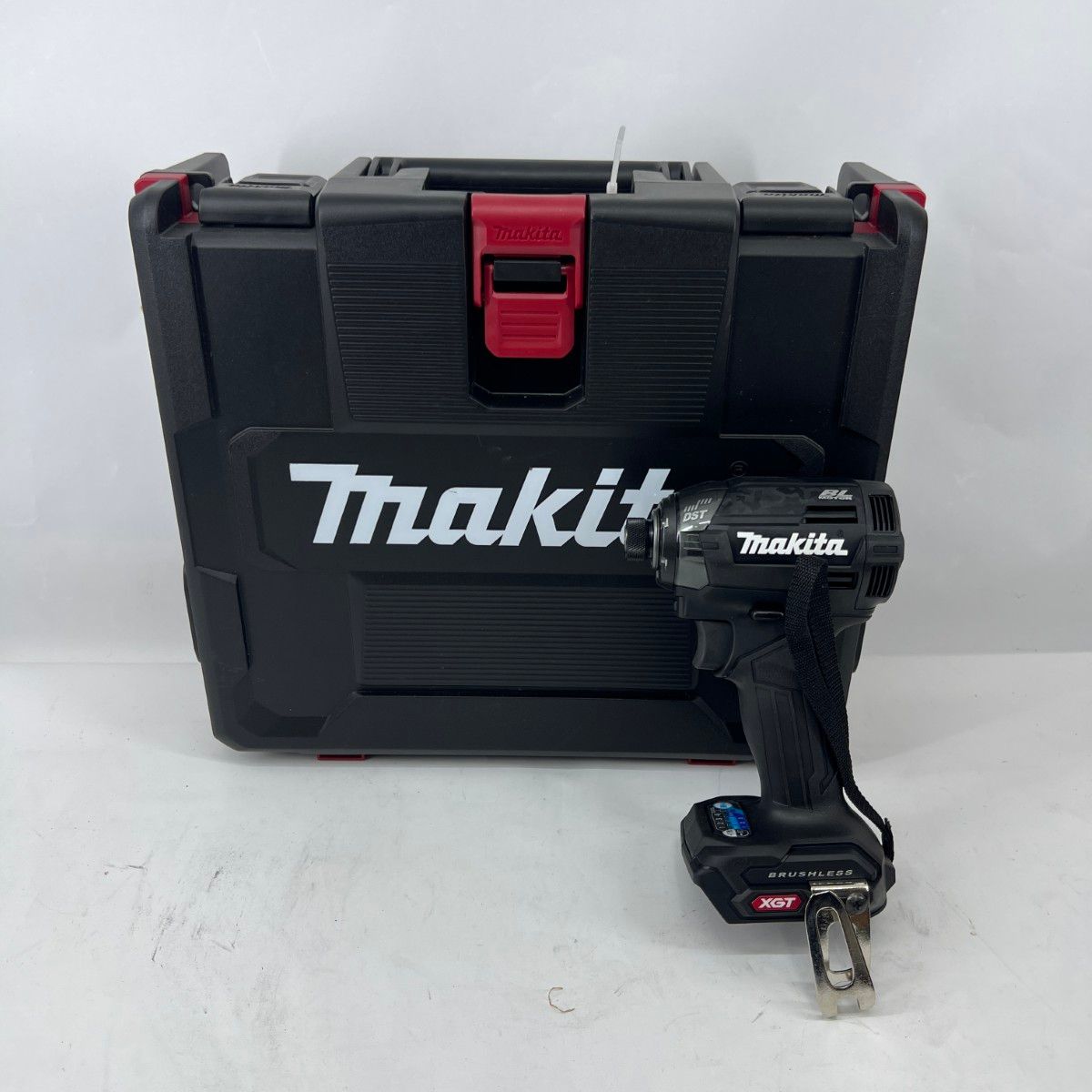 〇〇MAKITA マキタ 充電式インパクトドライバ 40v 本体 ケース付 