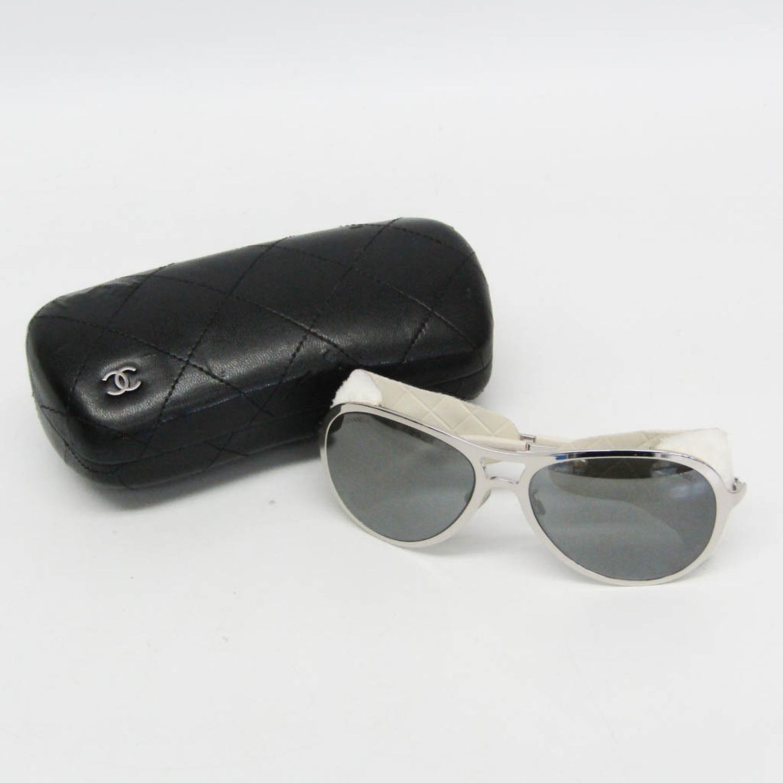 石原タイコ ⭐️CHANEL シャネル　アビエイターサングラス シルバー シャネル(Chanel) レディース アビエーター サングラス シルバー ココ