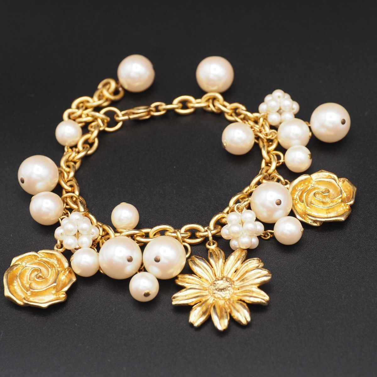 L197 KENZO ケンゾー ブレスレット フェイクパール フラワー 薔薇 バラ