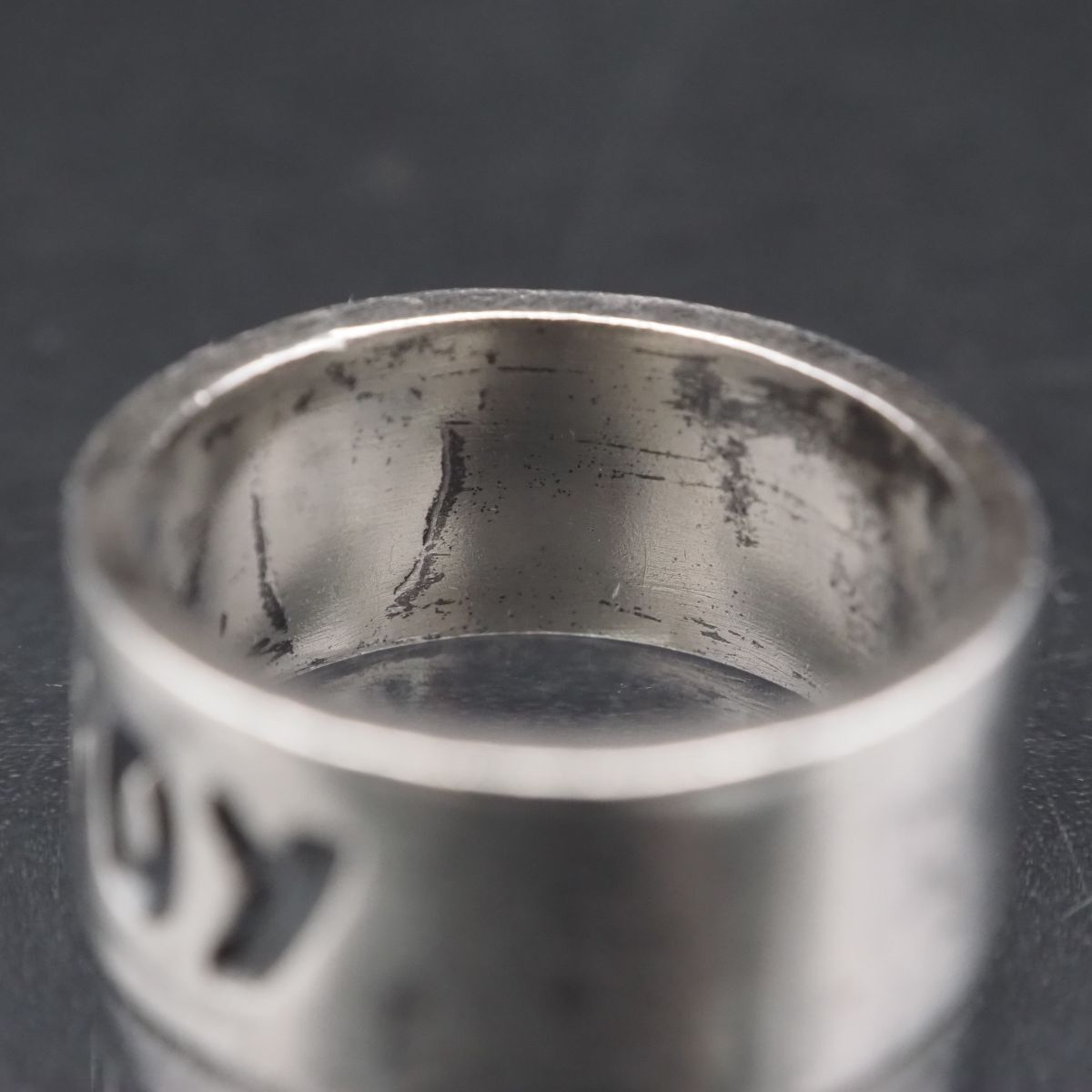 アンティーク　メキシコの銀925刻印のソルト＆ペッパーです　模様の透かし彫り アンティーク メキシコの銀925刻印のソルト＆ペッパーです 模様の