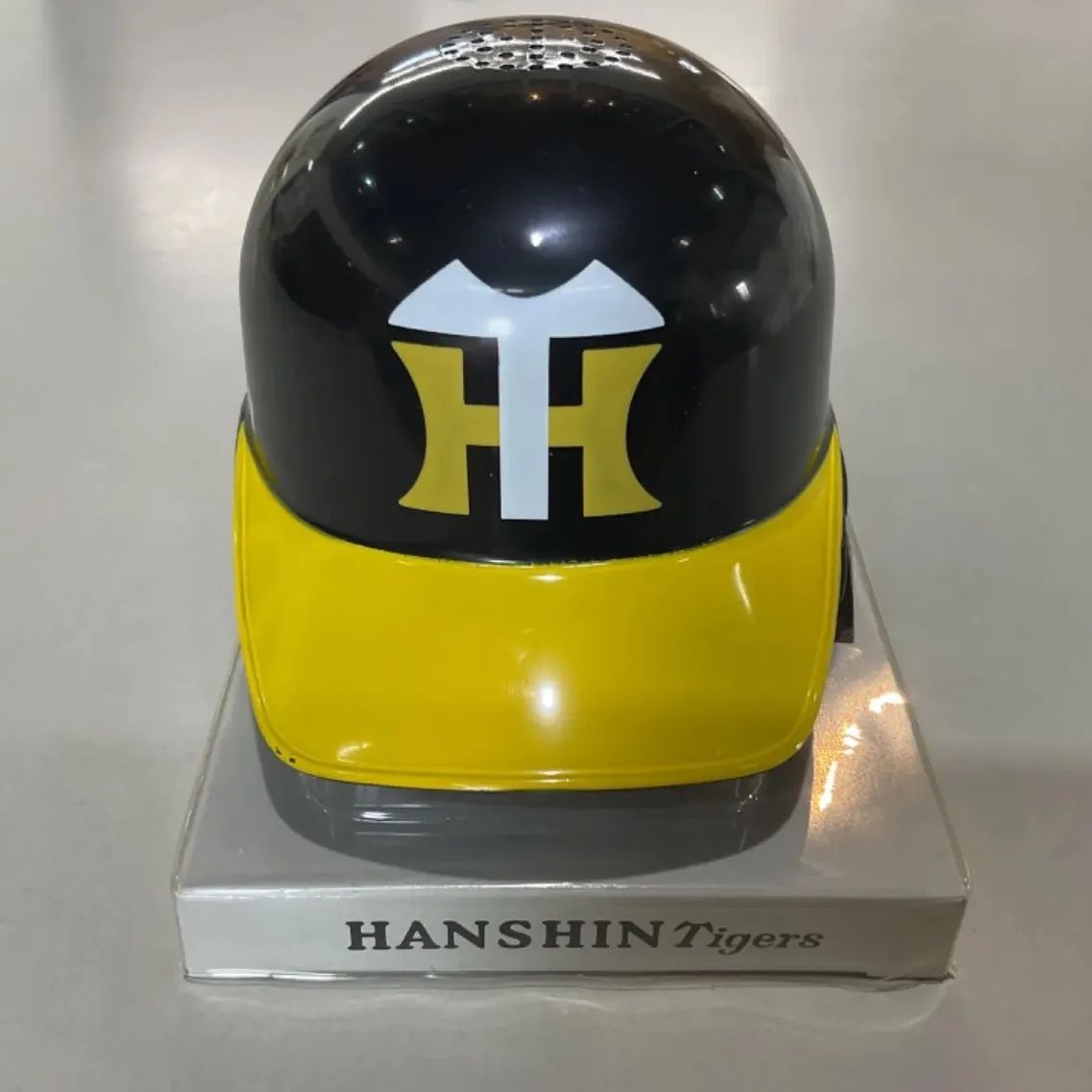 ② 阪神タイガース ヘルメット型ラジオ AM 2005年 ジョーシン 非売品