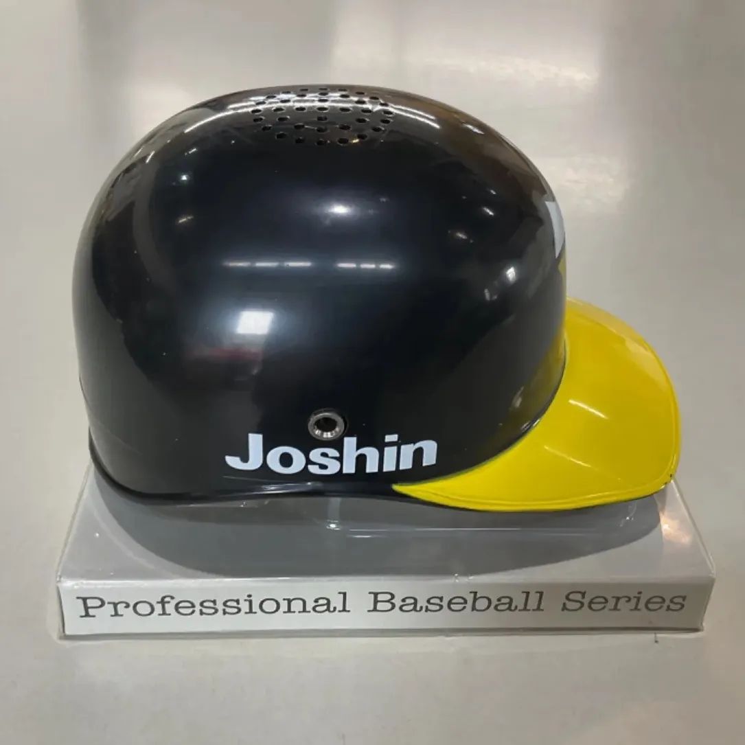 ② 阪神タイガース ヘルメット型ラジオ AM 2005年 ジョーシン 非売品