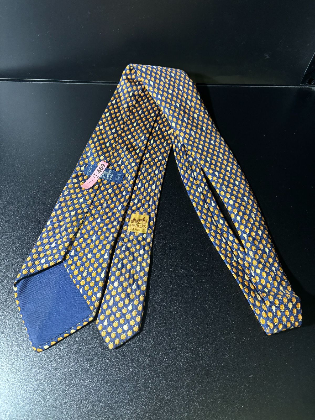 エルメス ストア ネクタイ 果物柄 B25121991 2025年最新】HERMES