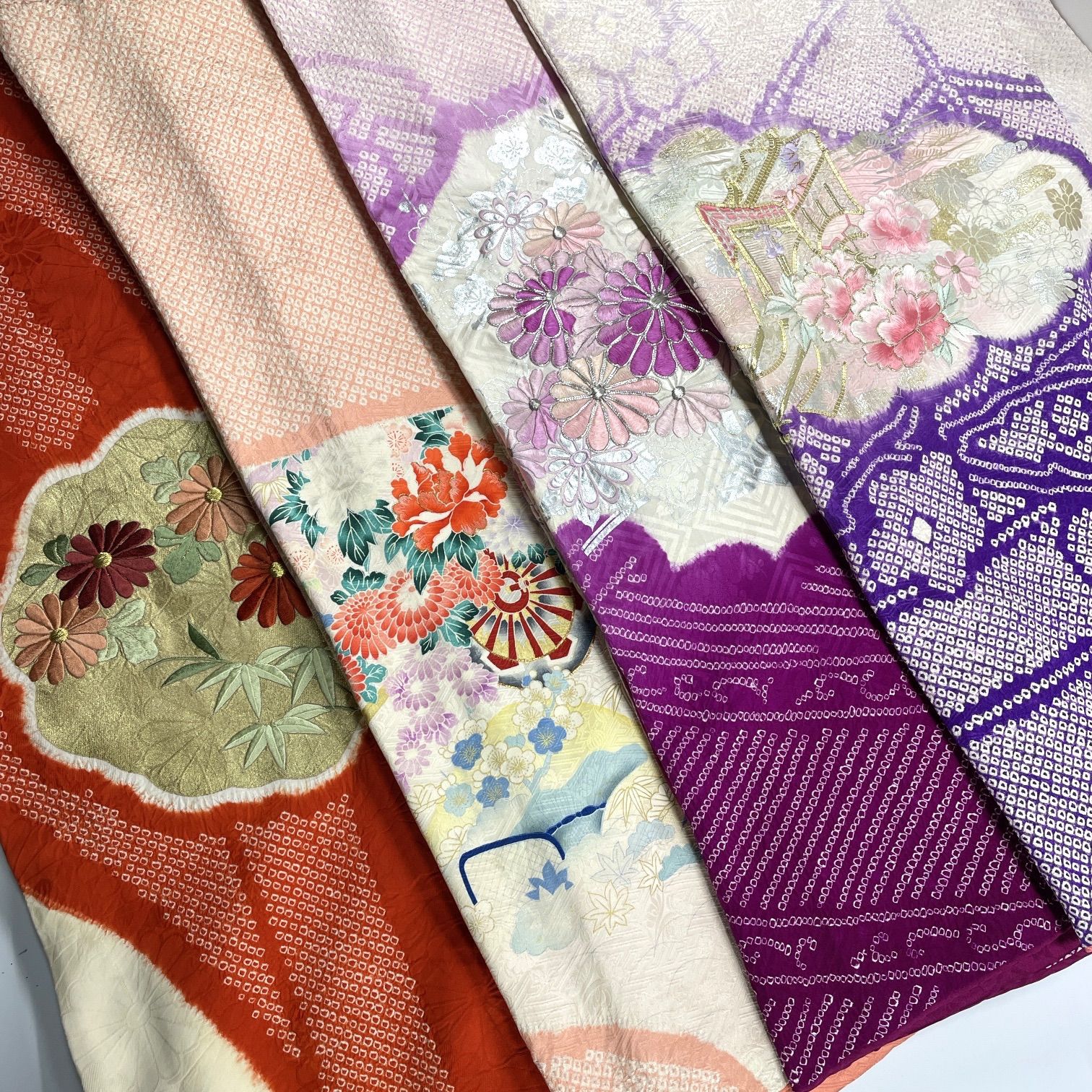 振袖 4枚 正絹 着物おまとめ売り 同梱購入歓迎 リメイク用 着付け練習