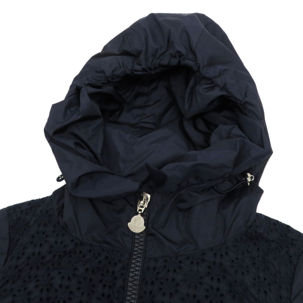モンクレール FOUCHER カットワーク刺繍 ナイロンジャケット 349101 85