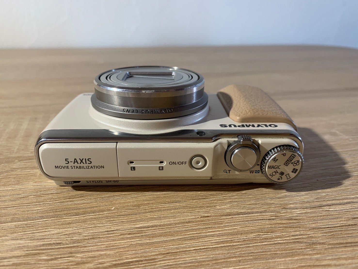 7204 OLYMPUS STYLUS SH-60 ホワイト デジカメ ジャンク品 - メルカリ