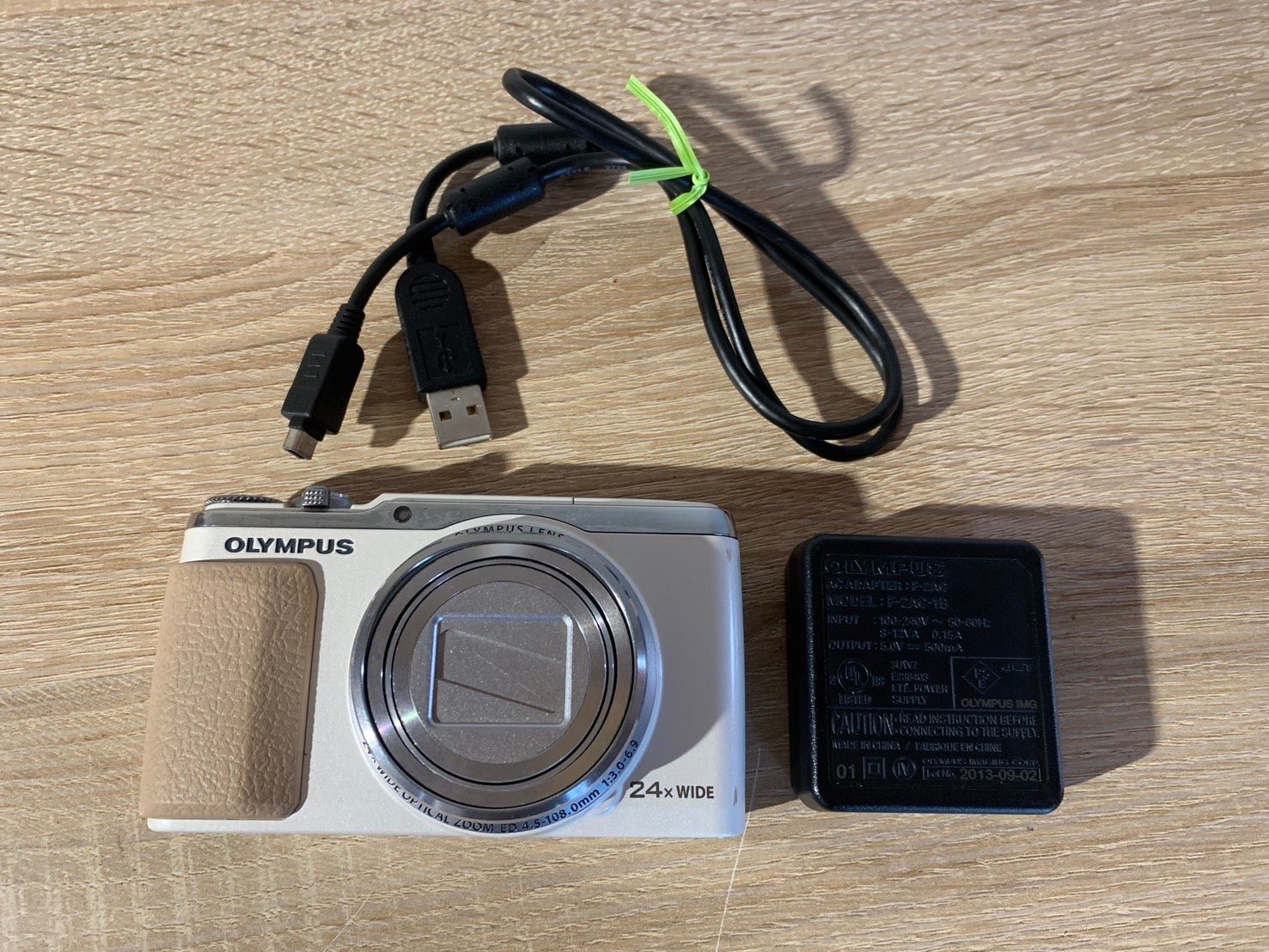 7204 OLYMPUS STYLUS SH-60 ホワイト デジカメ ジャンク品 - メルカリ