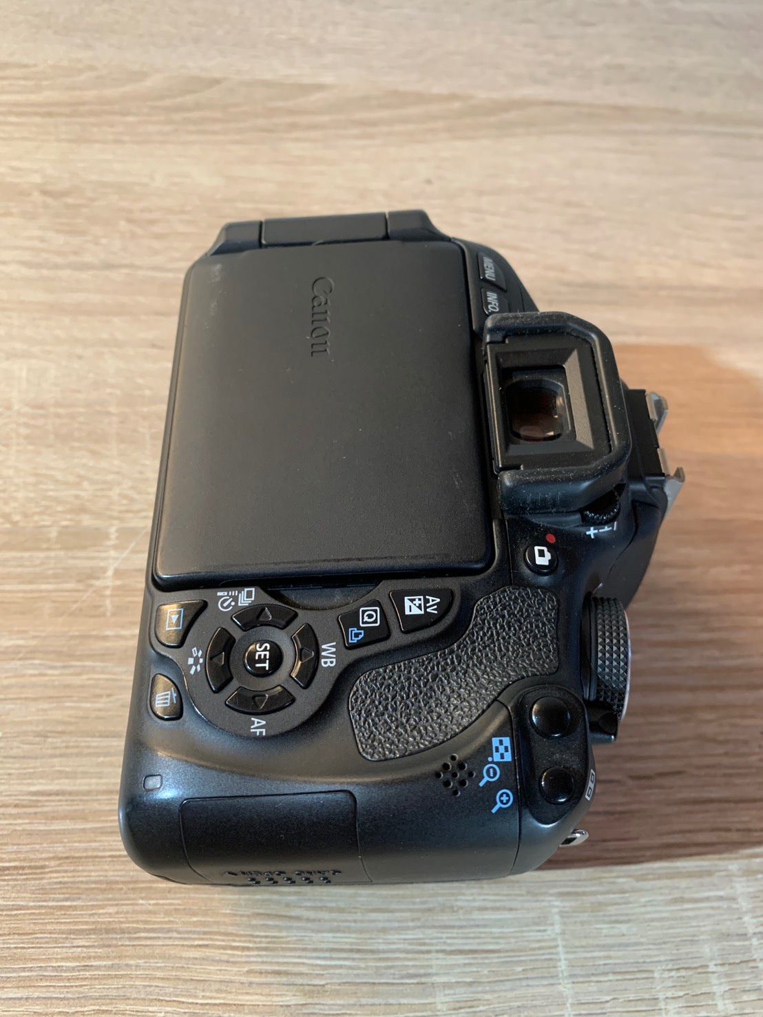 [ジャンク品]Canon EOS KISS X5 ✨初心者安心セット✨キヤノン EOS Kiss X5 コスパ最強 ダブルレンズ