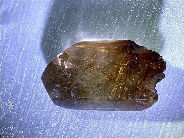 AAA級天然ゴールドルチルクォーツ原石B80P3/390P60D AAA級天然ゴールドルチルクォーツ原石B80P3/390P60D