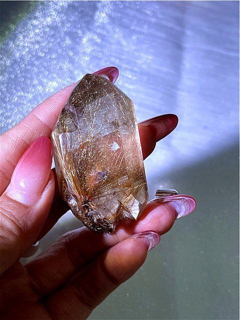 AAA級天然ゴールドルチルクォーツ原石YT7P3/84P18D - メルカリ