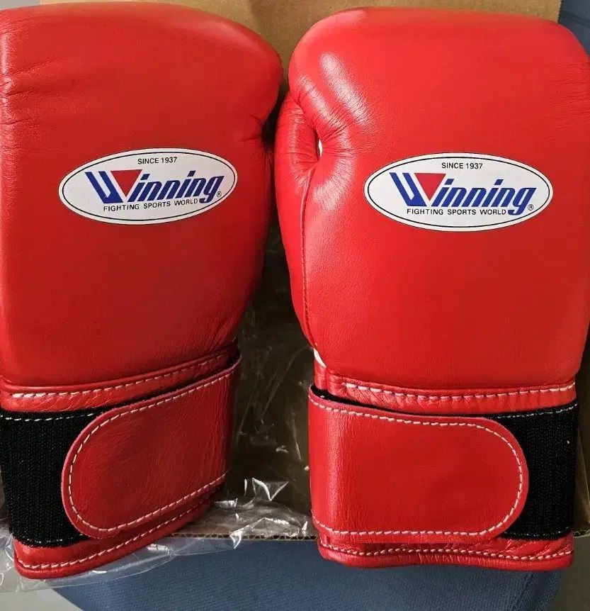 ウィニング ボクシング グローブ レッド 8オンス - メルカリ