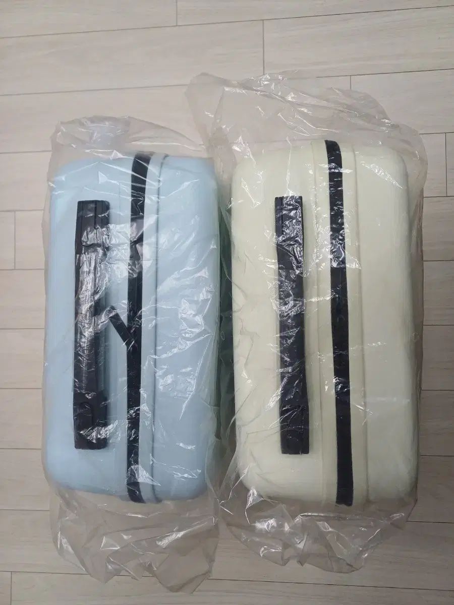 【韓国雑貨】大韓航空オリジナルミニキャリー15L✕2点 韓国雑貨】大韓航空オリジナルミニキャリー15L✕2点