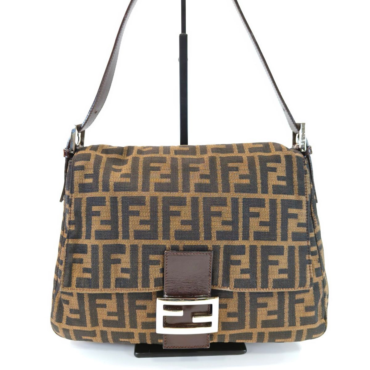 FENDI フェンディ ズッカ マンマバケット ショルダー、保存袋付き FENDI（フェンディ） ショルダーバッグ マンマバケット ズッカ