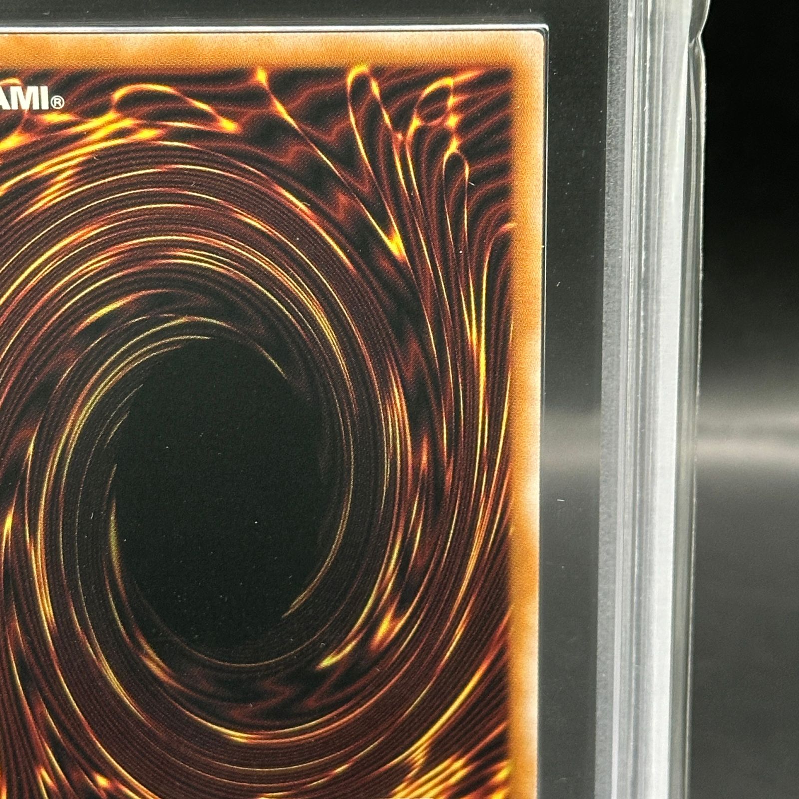 ARS10+ ブラック・マジシャン・ガール QCCU-JP002絵違い 鑑定書付 ARS10】ブラック・マジシャン・ガール(イラスト違い版) QCSE・25thシク