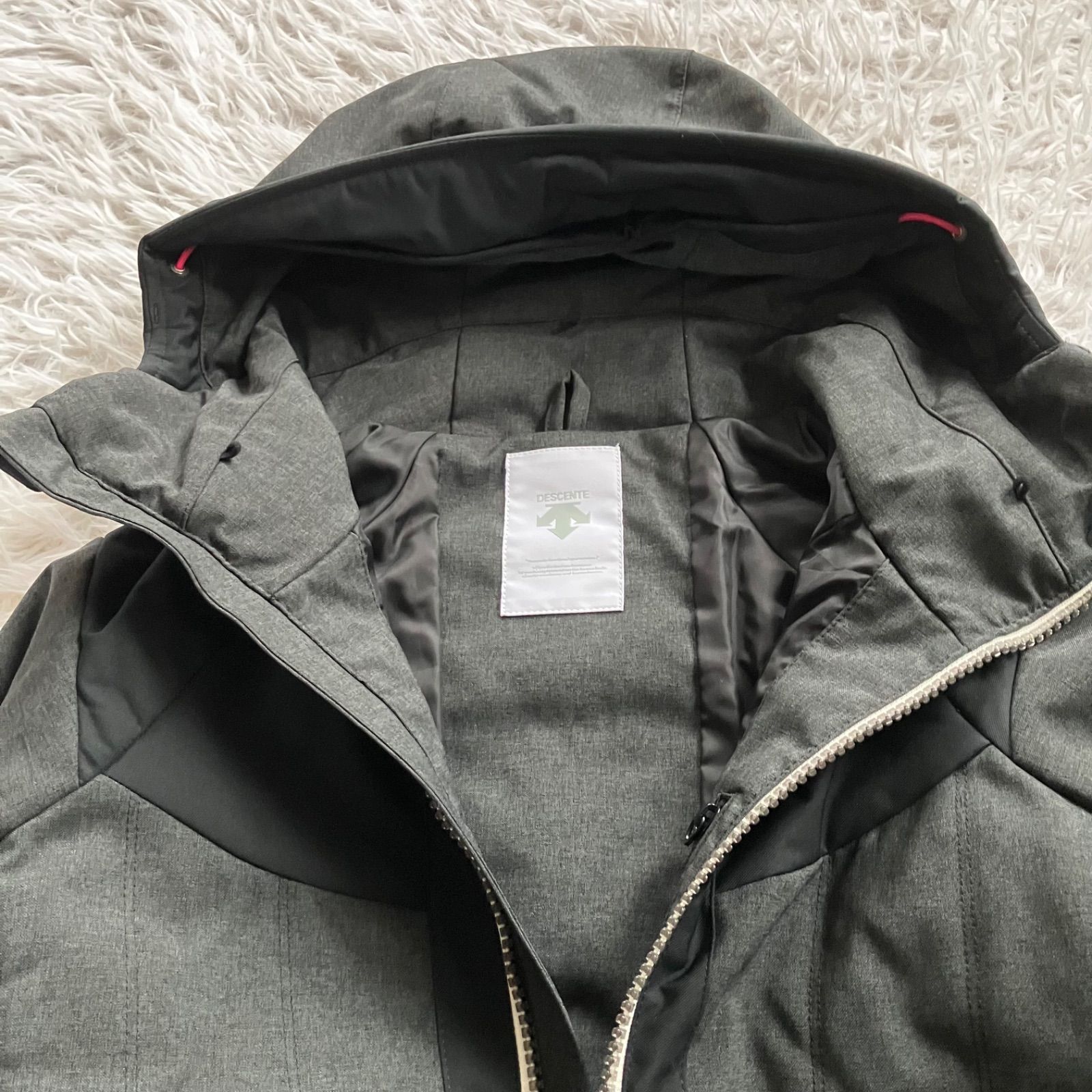 美品 DESCENTE デサント スキーウェア 上下セット スノーボード