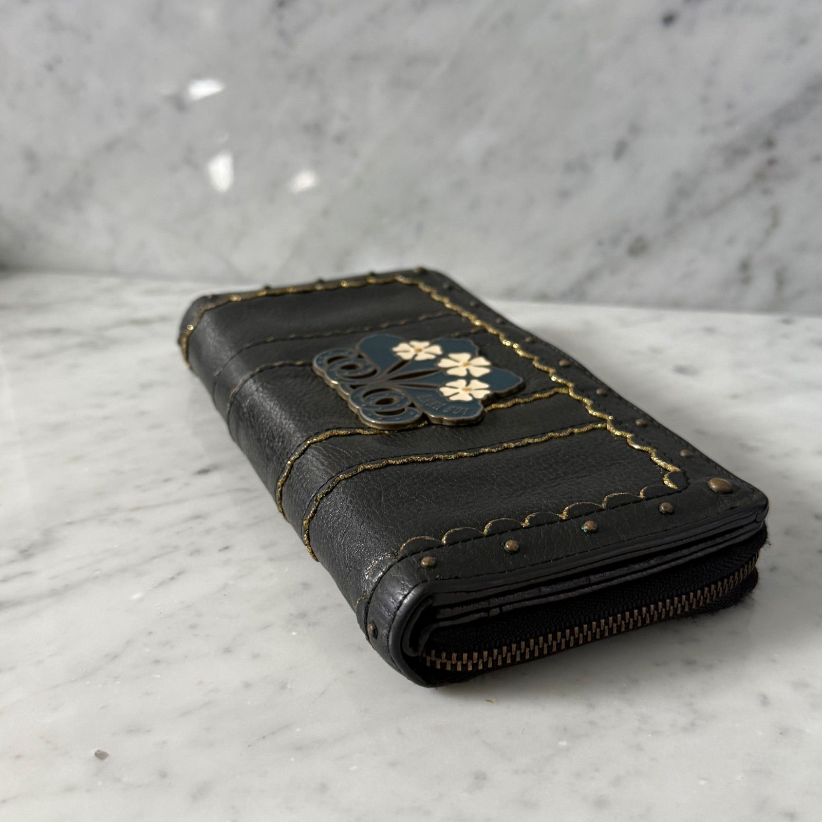 ANNA SUI アナスイ 長財布 ラウンドファスナー ブラック 黒 本革 