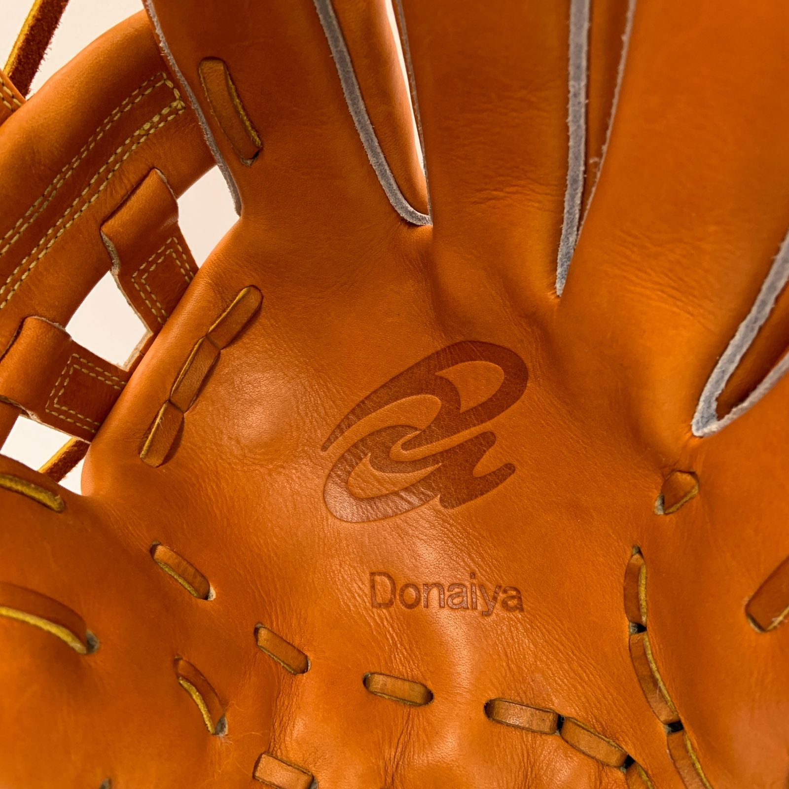 ドナイヤ Donaiya 軟式 大人 一般 内野手用 グローブ グラブ 右投げ