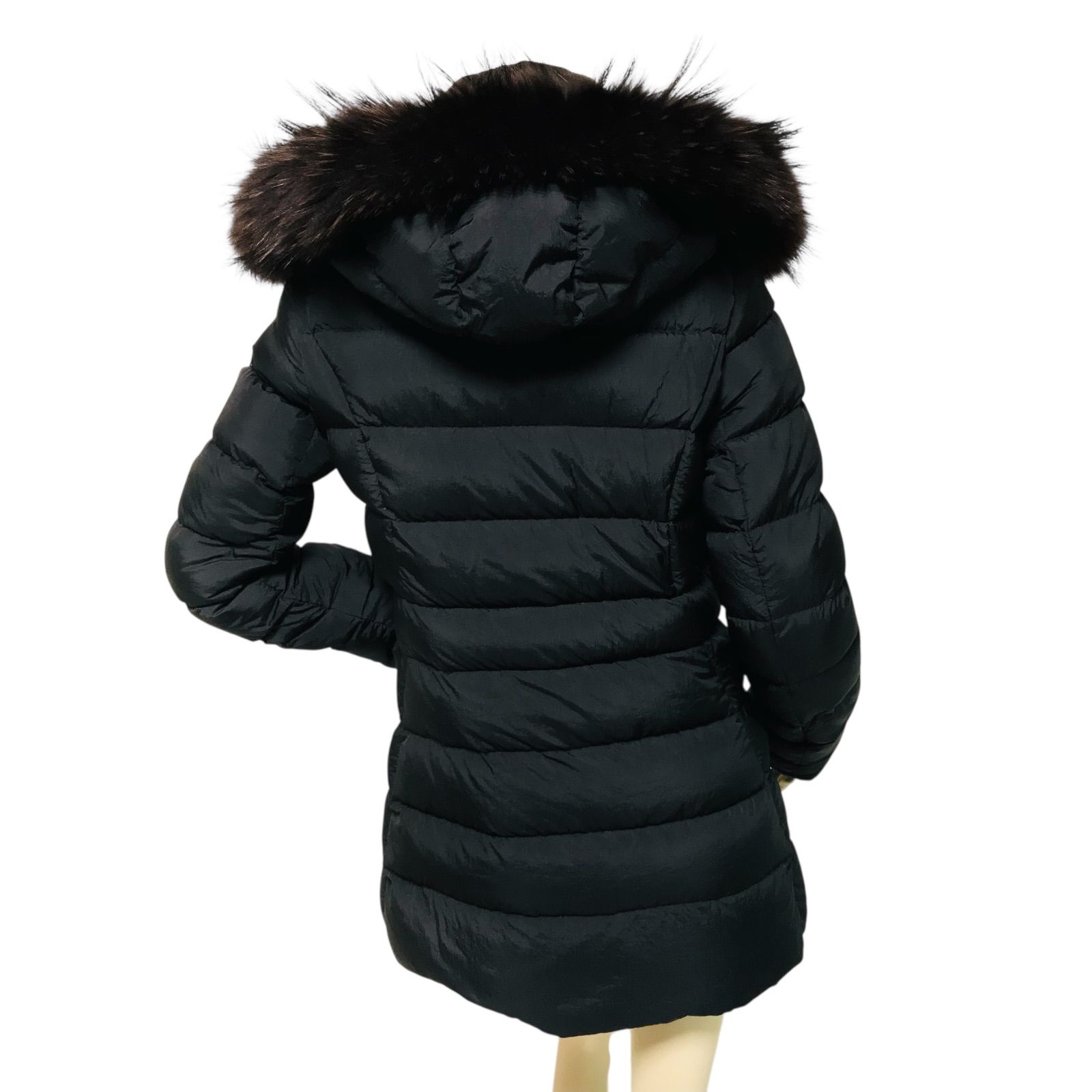 美品　タトラス　ダウンコート　セラミカ　黒　02(M) フード付き 美品☆TATRAS・タトラス・CERAMICA セラミカ レディース ブランド