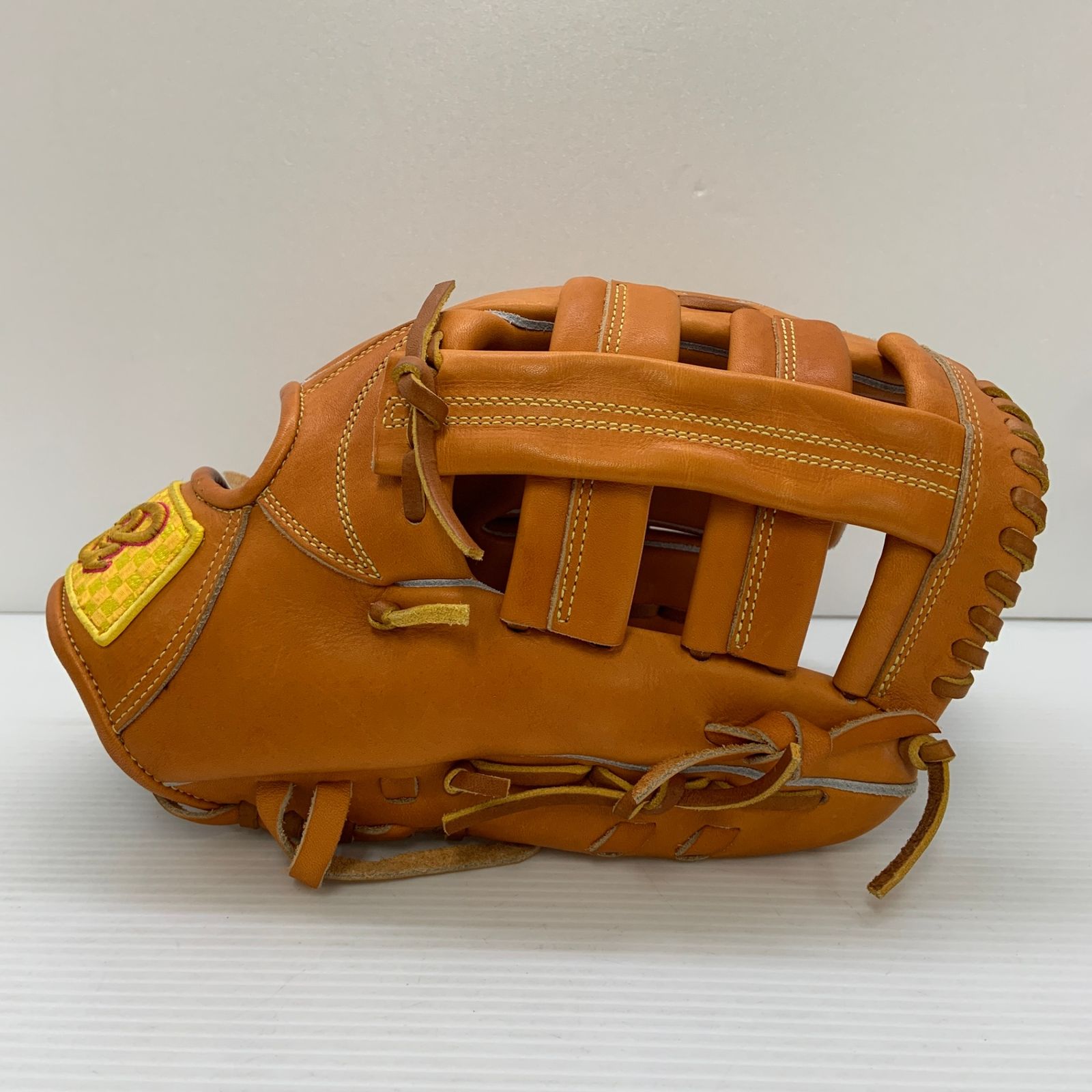 Donaiya 軟式グローブ 内野手用 中古品 ドナイヤ Donaiya 軟式 大人 一般 内野手用 グローブ グラブ 右投げ