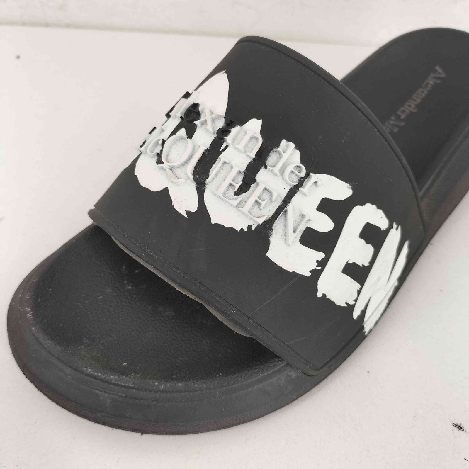 アレキサンダーマックイーン Alexander McQueen GRAFFITI RUBBER POOL