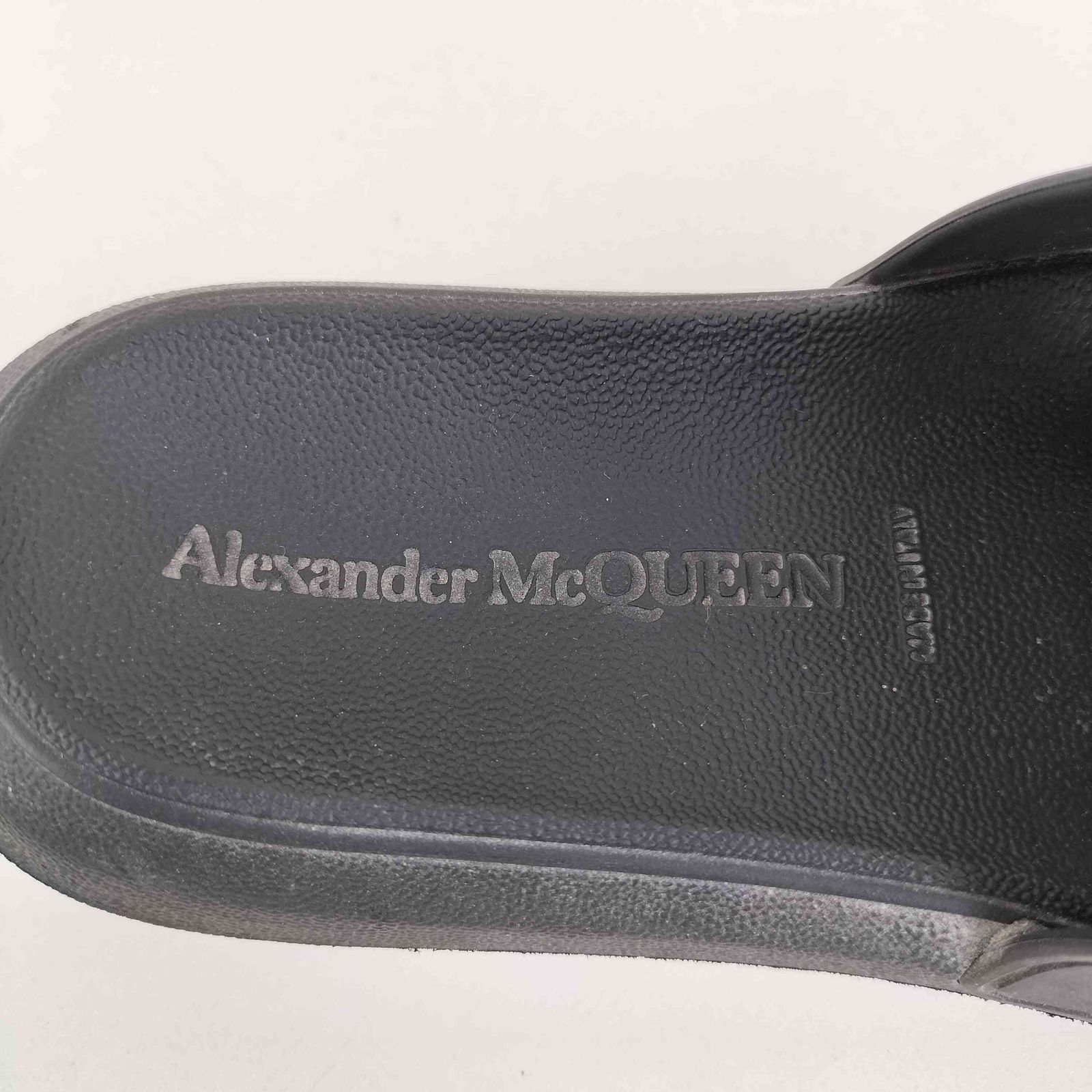 Alexander McQueen(アレキサンダーマックイーン) GRAFFITI RUBBER POOL SLIDE レディース EUR：36 【中古】【ブランド古着バズストア】 アレキサンダーマックイーン Alexander McQueen GRAFFITI RUBBER POOL
