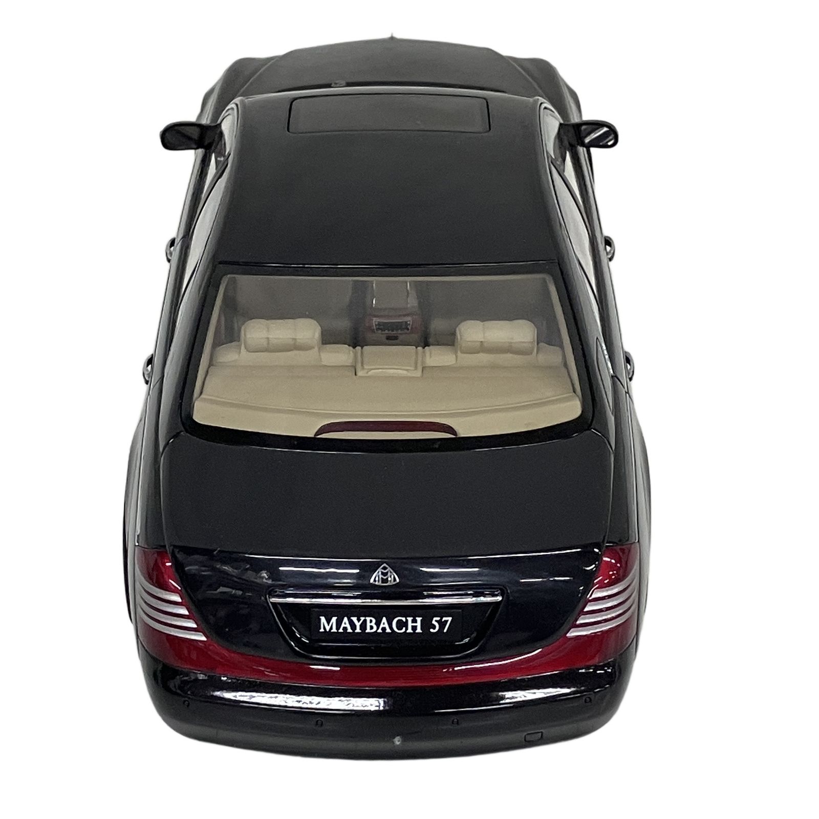 AUTOart 1/18 メルセデス ベンツ マイバッハ オートアート ミニカー