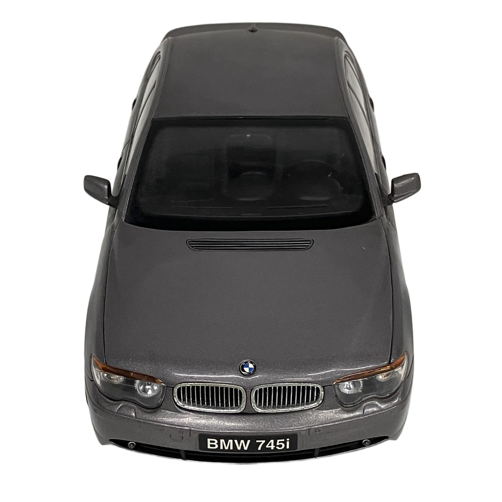 1/18 京商 BMW 7シリーズ E65 745i 2001 チタンシルバー 1/18 京商 BMW 7シリーズ E65 745i 2001 チタンシルバー BMW 7 E65 1/