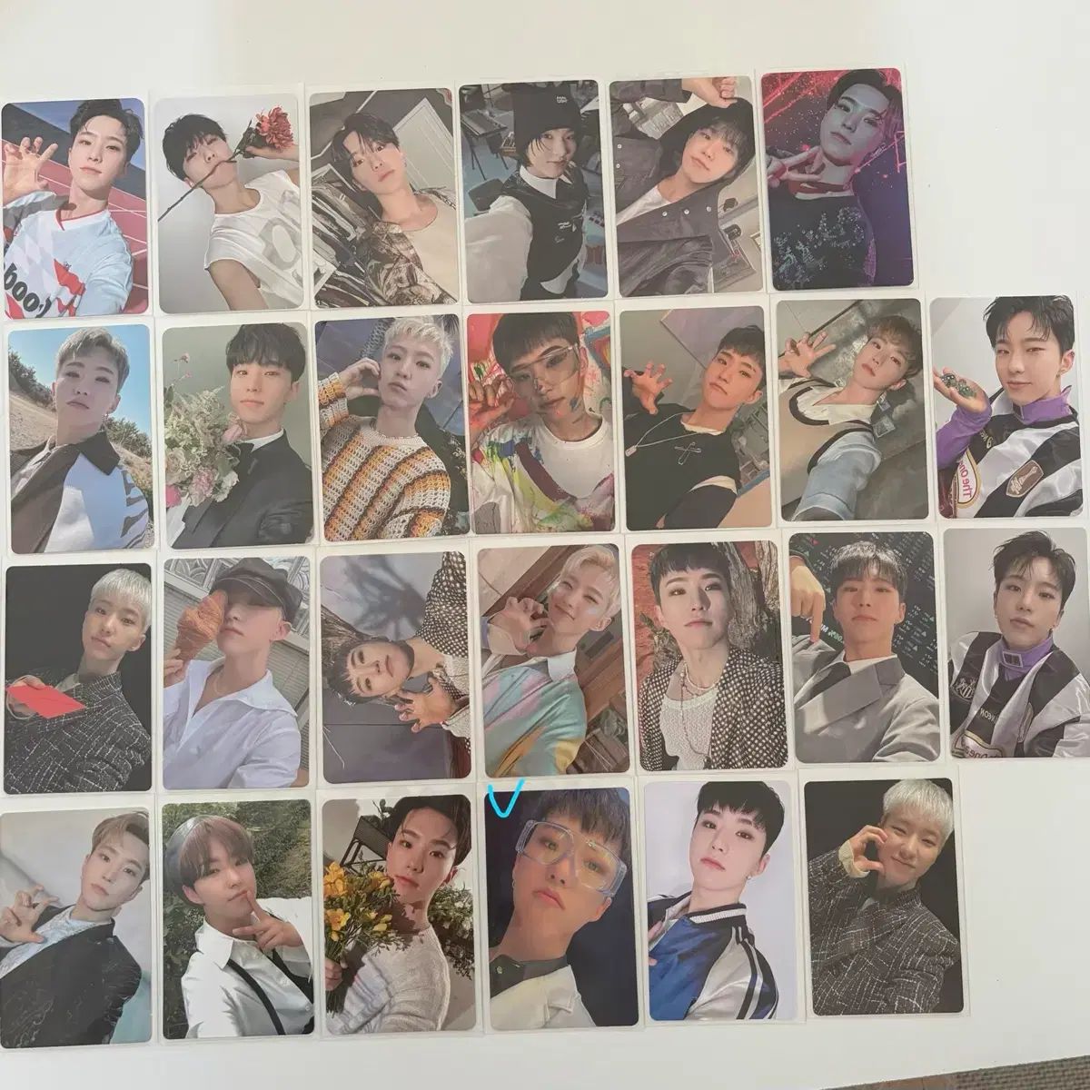 SEVENTEEN ホシ トレカ SEVENTEEN ホシ トレカ まとめ 羊 カード - メルカリ