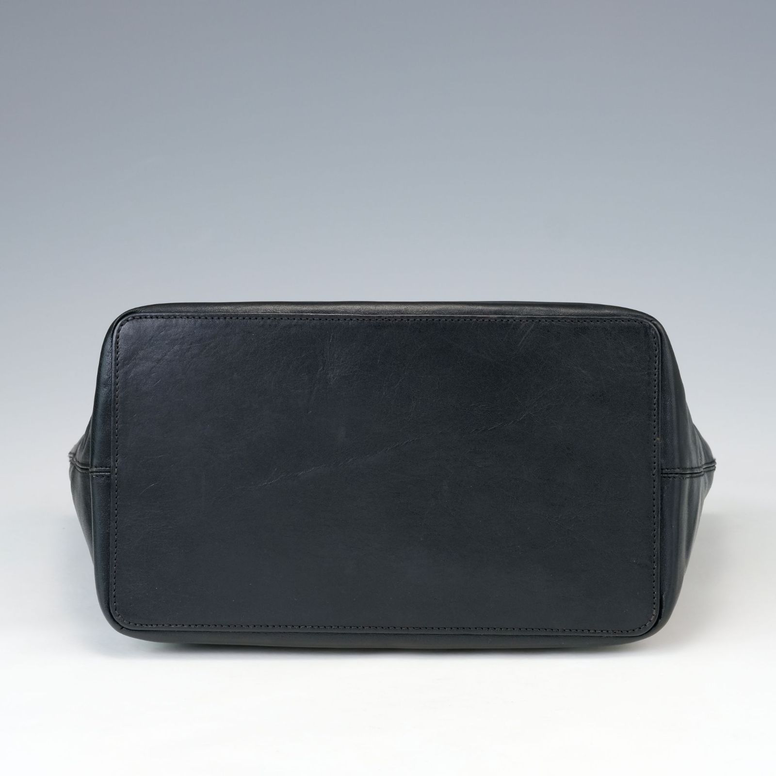 HIROFU ヒロフ ブラック 大容量 トートバッグ エンボスロゴ 本革 A4