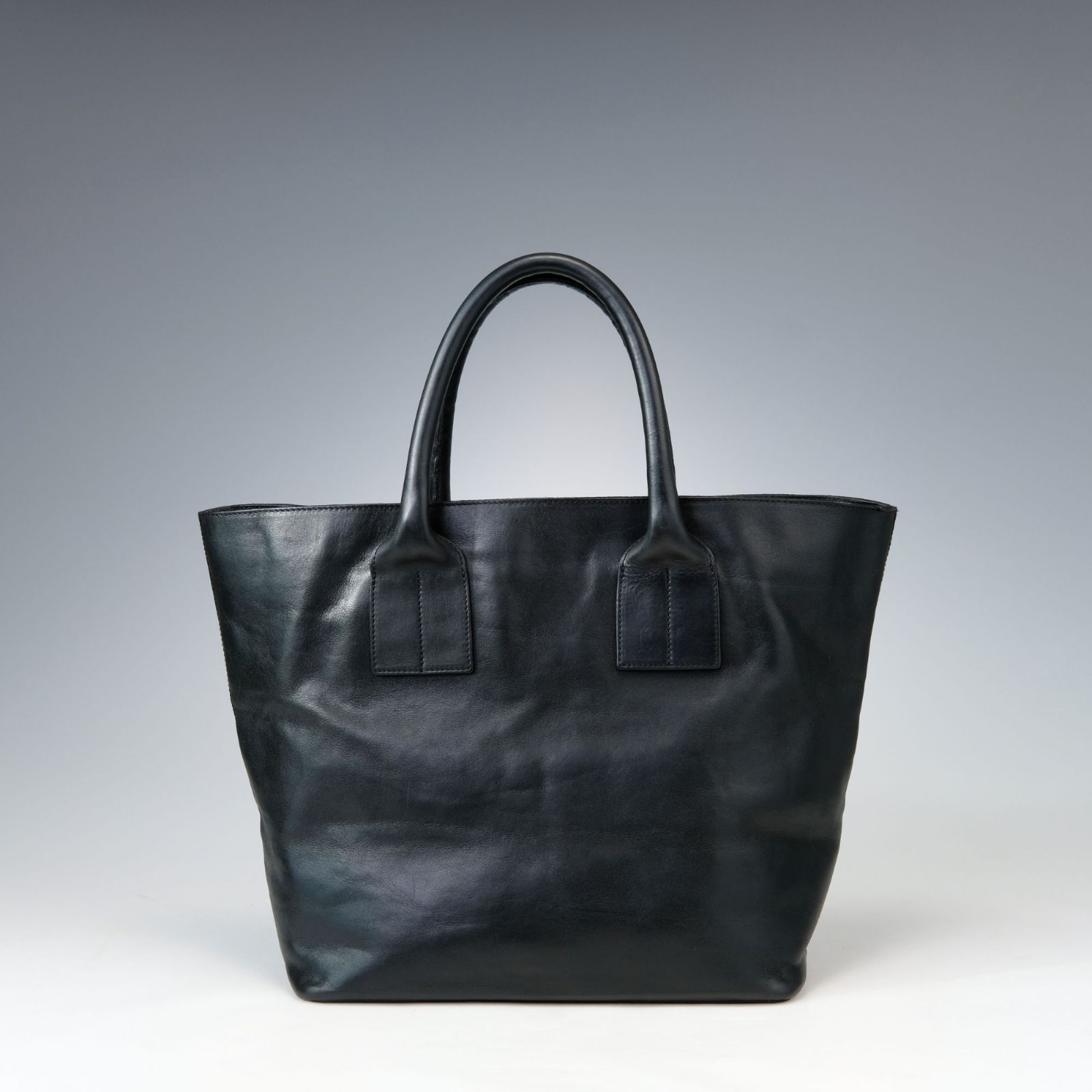 HIROFU ヒロフ ブラック 大容量 トートバッグ エンボスロゴ 本革 A4