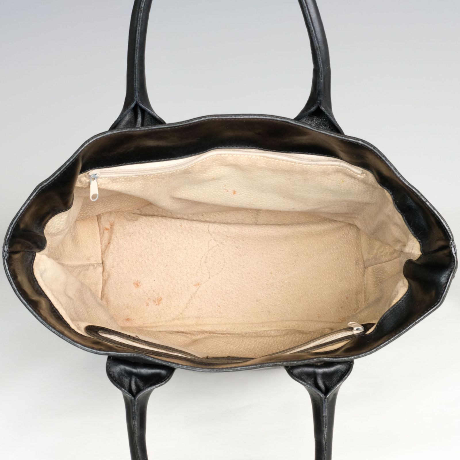 HIROFU ヒロフ ブラック 大容量 トートバッグ エンボスロゴ 本革 A4