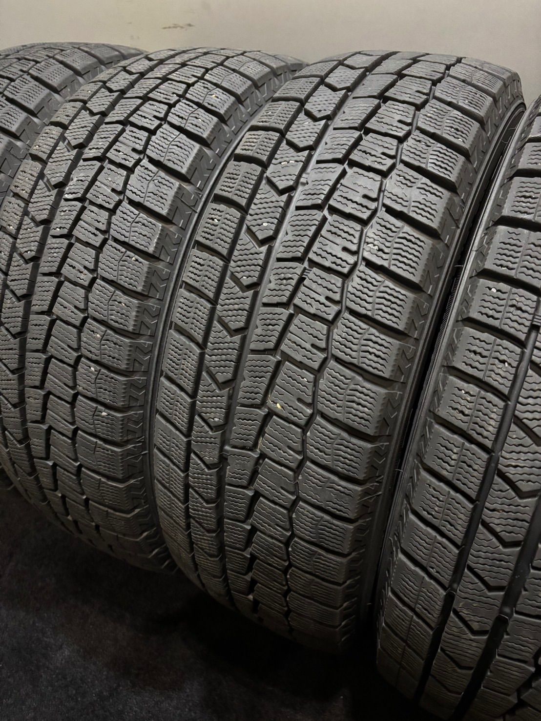195/65R15 DUNLOP/WINTER MAXX WM02 20年製 スタッドレス 4本 ダンロップ ウィンターマックス ノア ヴォクシー プリウス (4-L147)