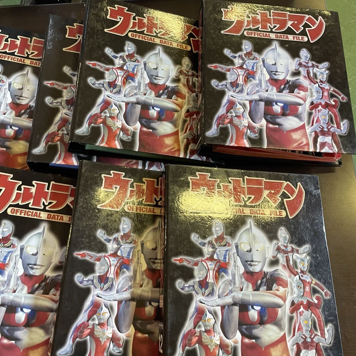 ウルトラマン OFFICIAL DATA FILE 1〜12巻 バインダーセット