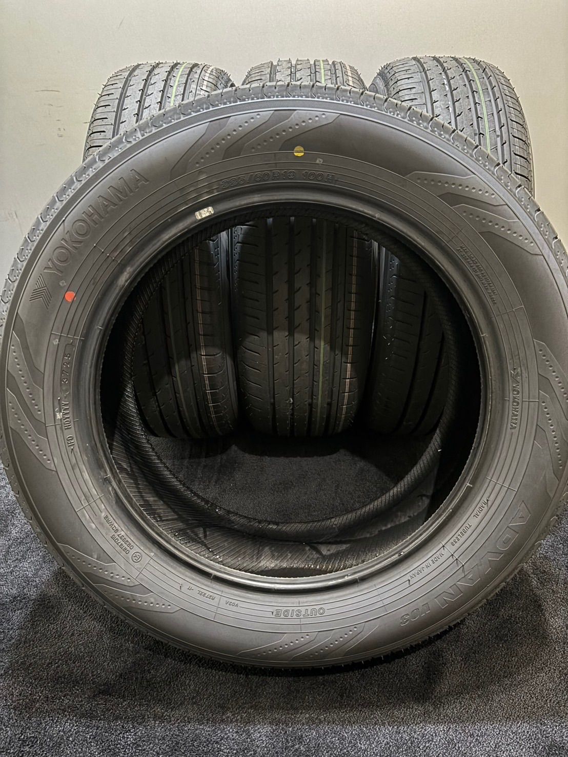 ☆新車外し 225/60R18 YOKOHAMA/ADVAN V03 25年製 夏タイヤ サマー