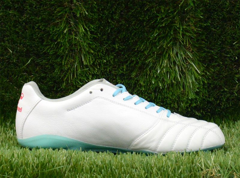 ヒュンメル hummel ヴォラート 3 PRO (4E) サッカースパイク スーパー