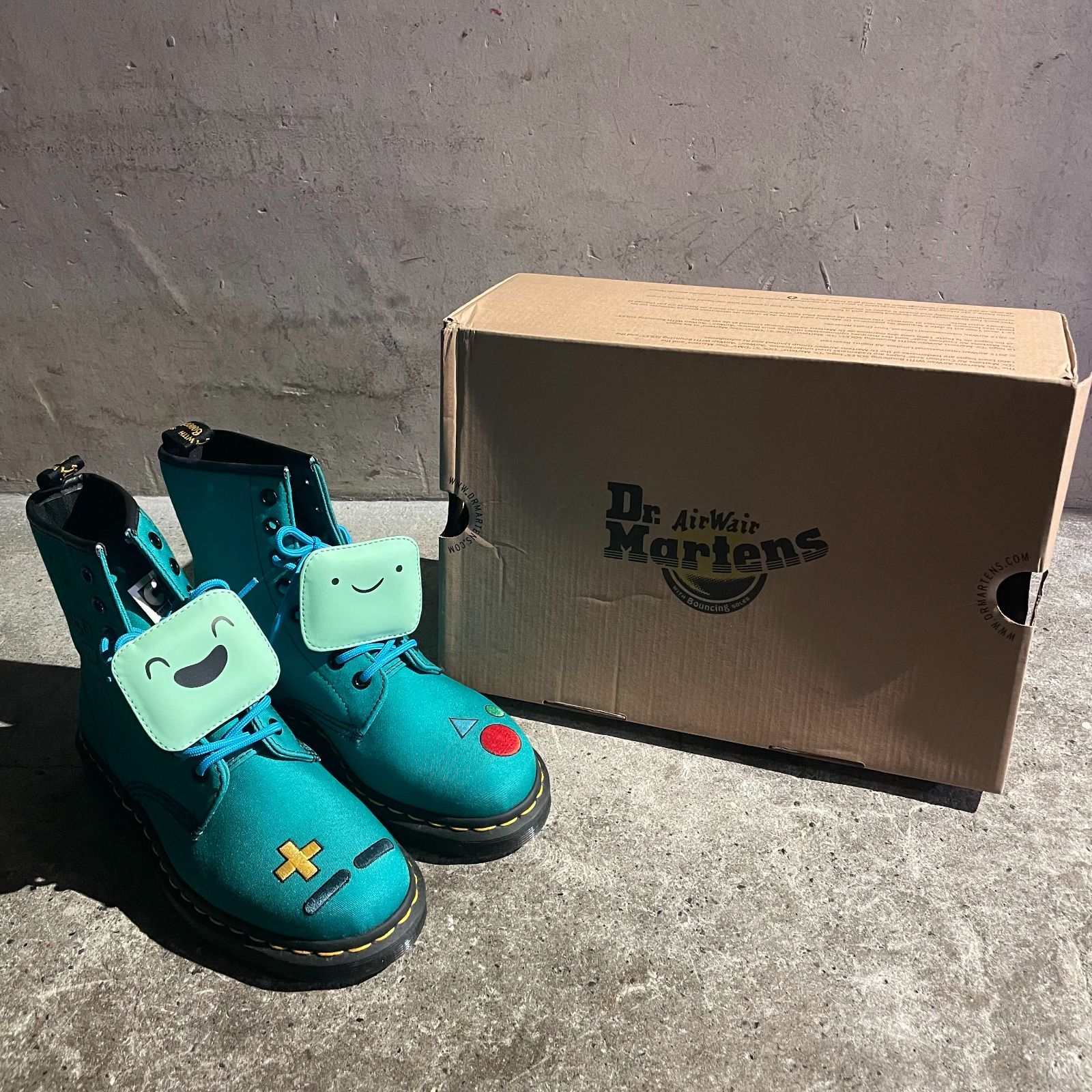 アドベンチャータイム ドクターマーチン ブーツ ビーモ 箱なし タグ