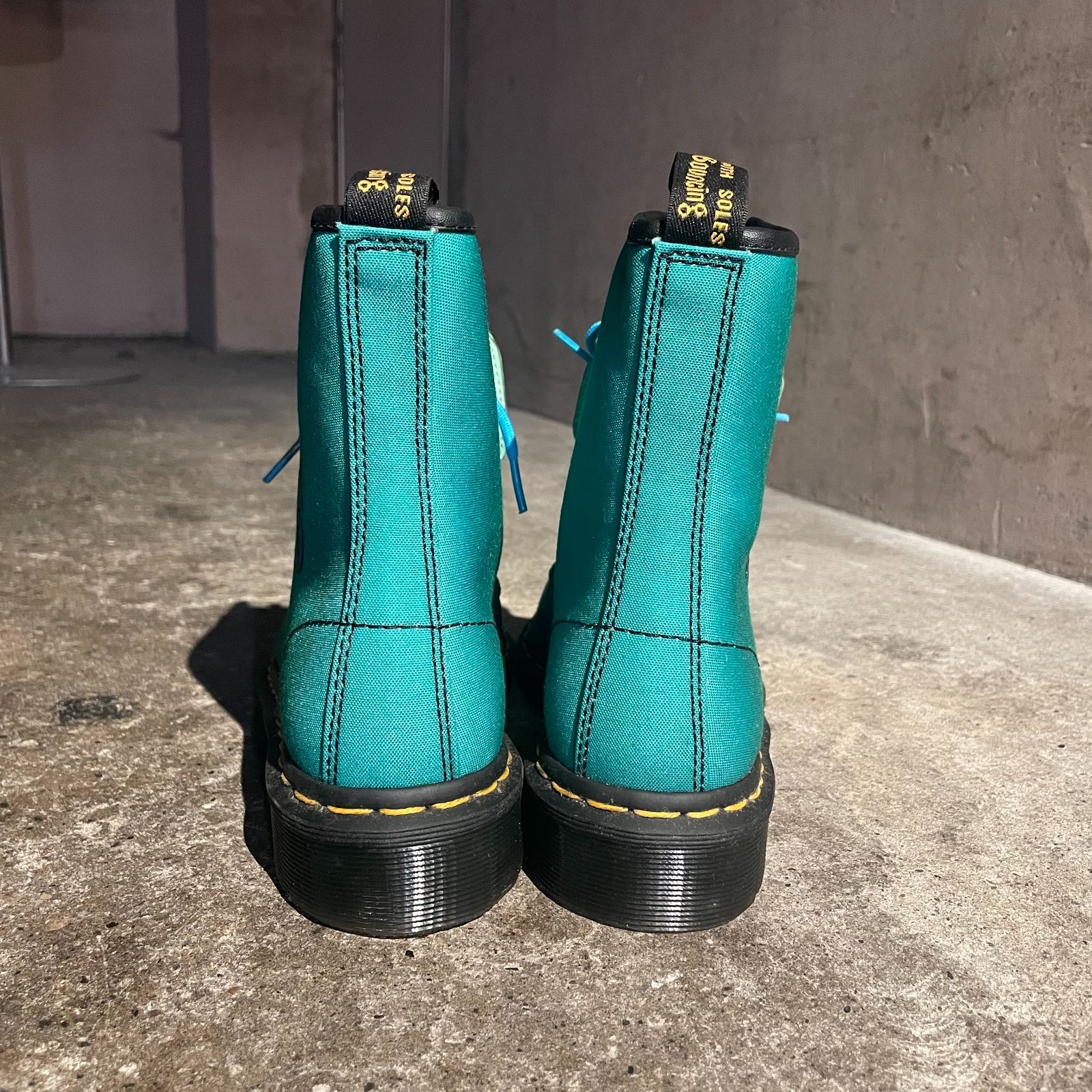 アドベンチャータイム ドクターマーチン ブーツ ビーモ 箱なし タグ