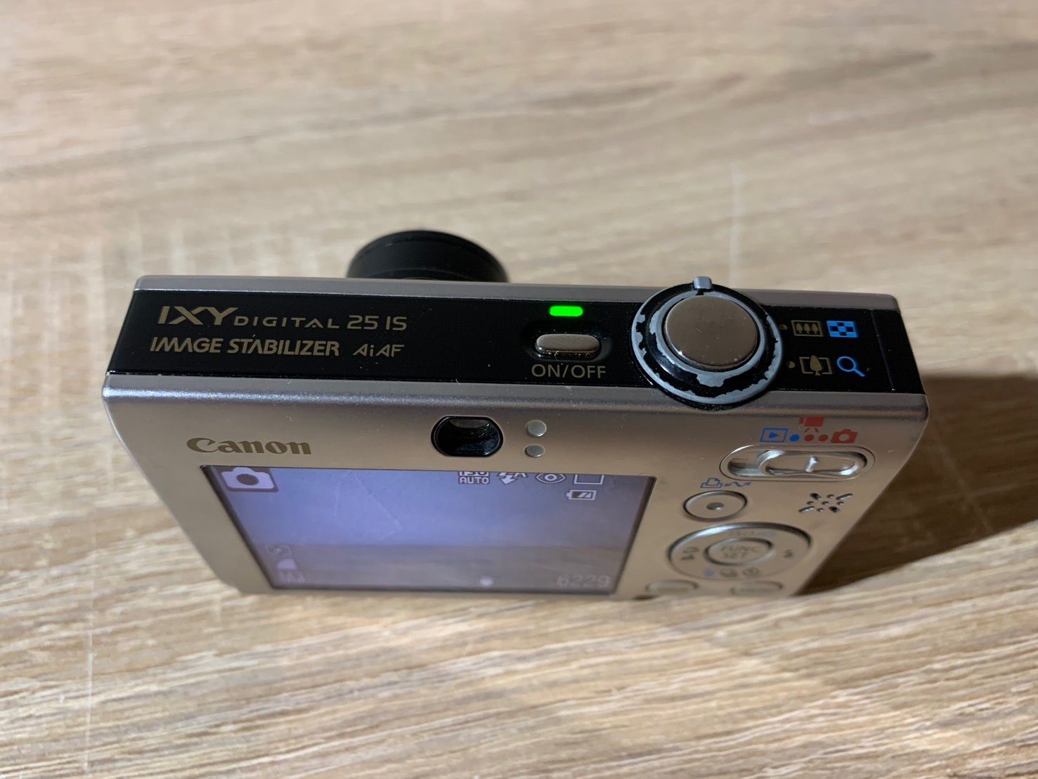 7216 Canon IXY DIGITAL 25 IS シルバー デジカメ 動作確認済み - メルカリ