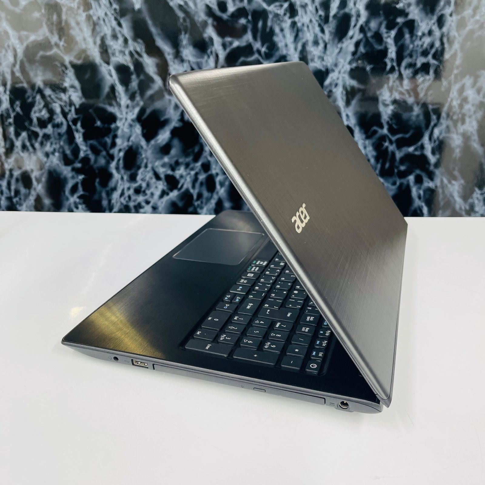 Acer Aspire E5-576 F54D/HF core i5 7200U◇8GB◇SSD500GB 2024 7600