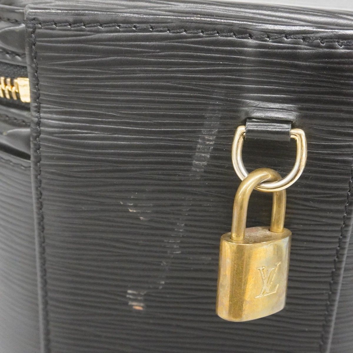 5pc4426-k】ルイヴィトン ハンドバッグ エピ カンヌ M48032 ノワール