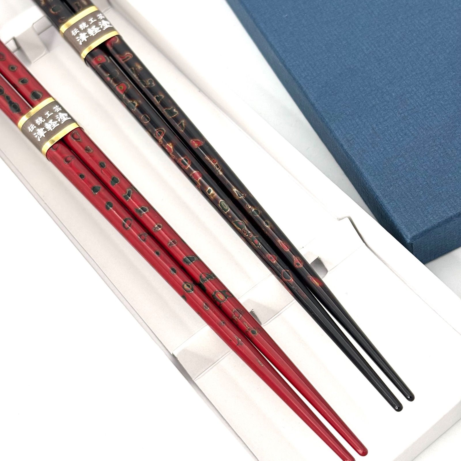 伝統工芸 津軽塗】唐塗 (赤•呂) ペア箸セット / イシオカ工芸 (青森県