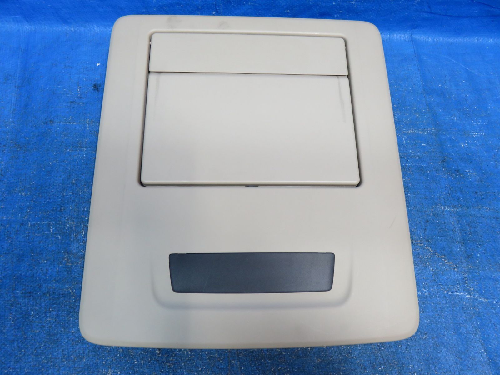 LA8151* 動作OK ヴェルファイア GGH25W/前期 フリップダウンモニター