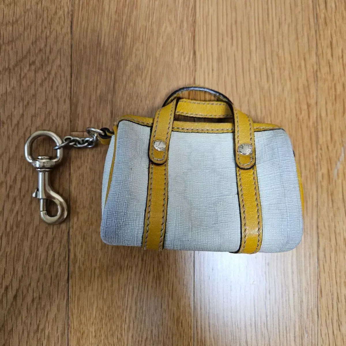 グッチ ミニバック キーホルダー