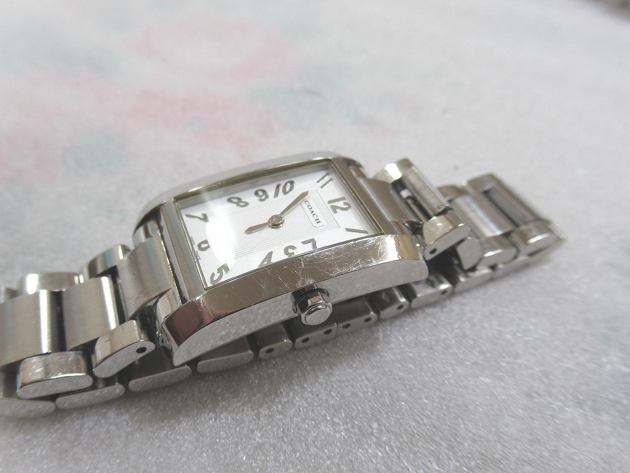 稼働 COACH コーチ ボーイズ 腕時計 スクエア デイト QZ 24 美品 COACH コーチ 0242＆0243 デイト クォーツ メンズ＆レディース